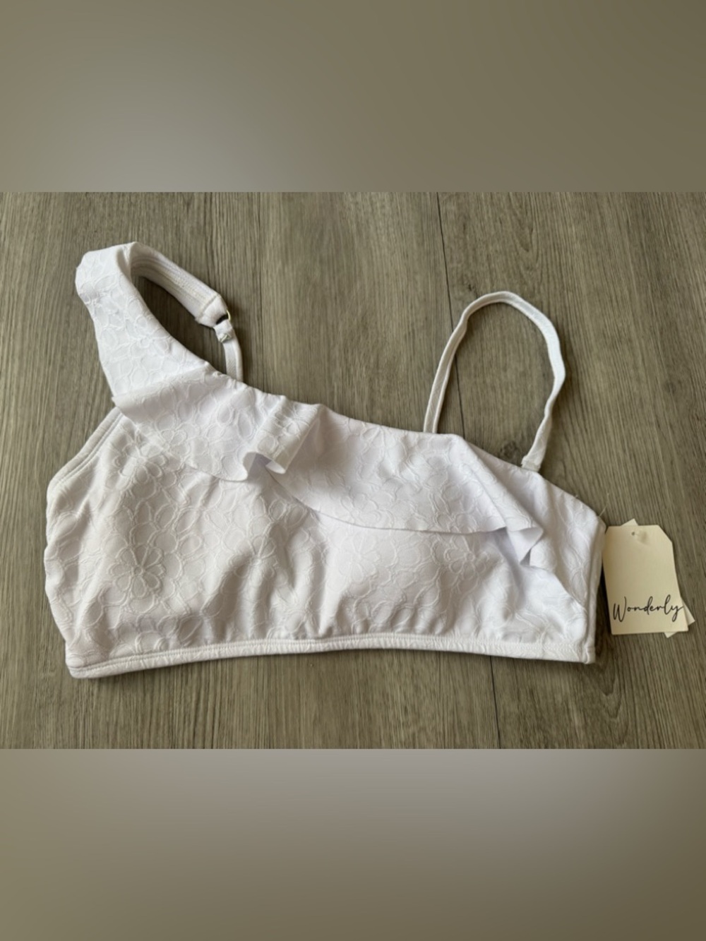 Wonderly Women’s White Petal Pusher Ruffle Bikini Swim Top One Shoulder M NWT